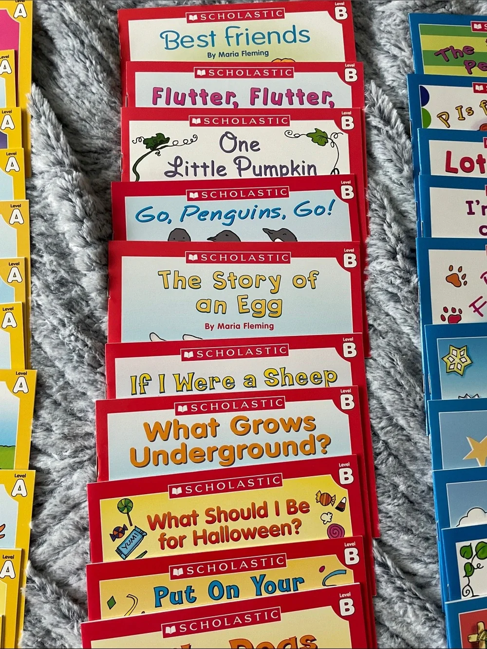 Scholastic Mini Early Reader Book Set - Red, Blue, Green, Yellow